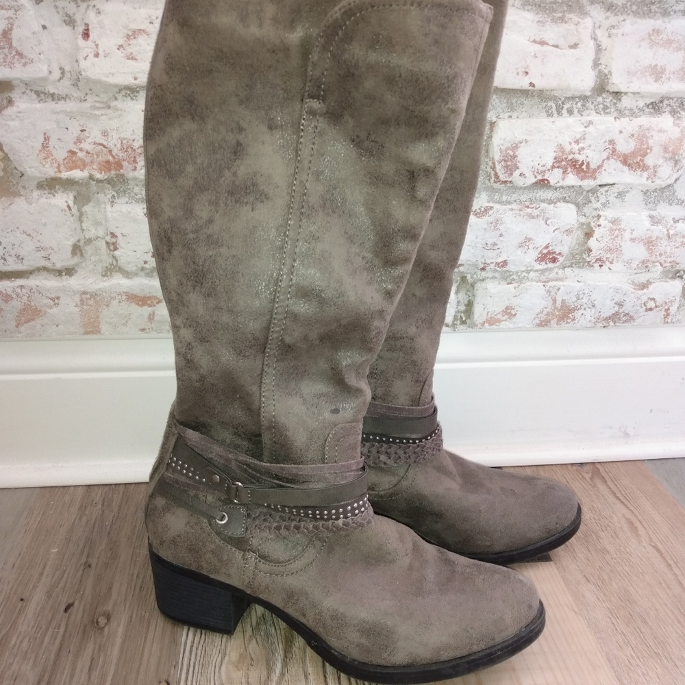 Boots. - Picture 5 of 5